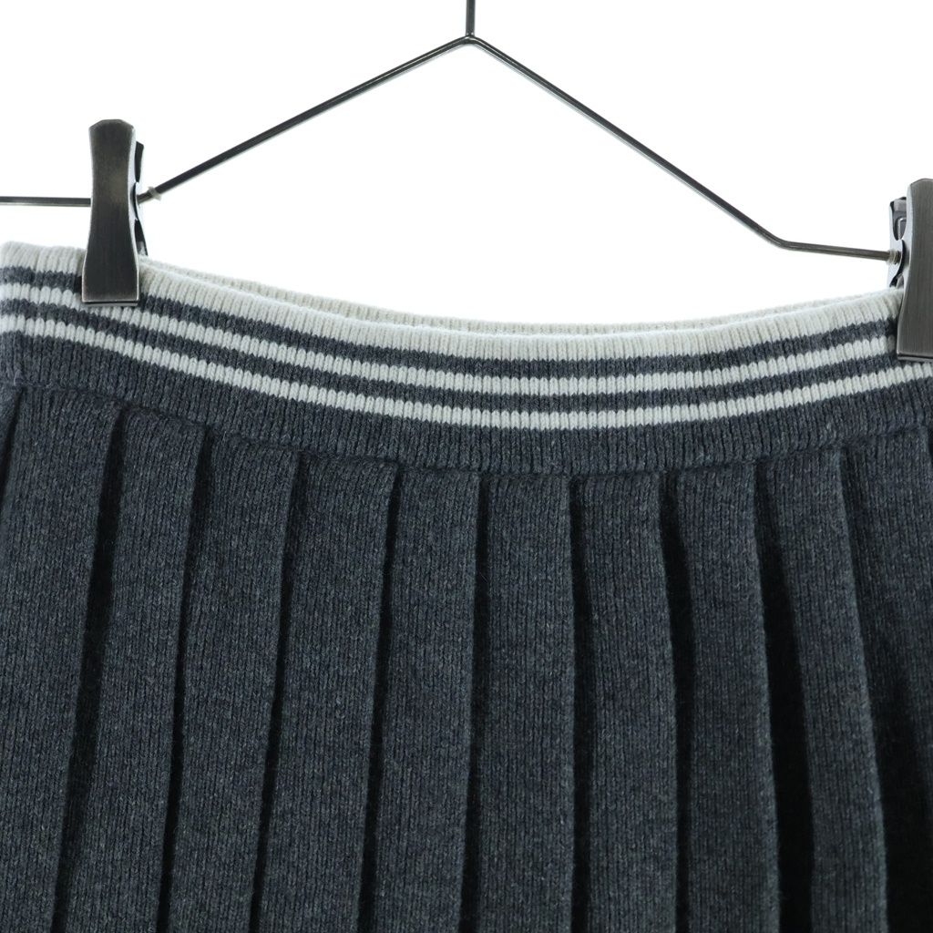 Miu Miu Wool and Cashmere Skirt Pleats Logo — view 4