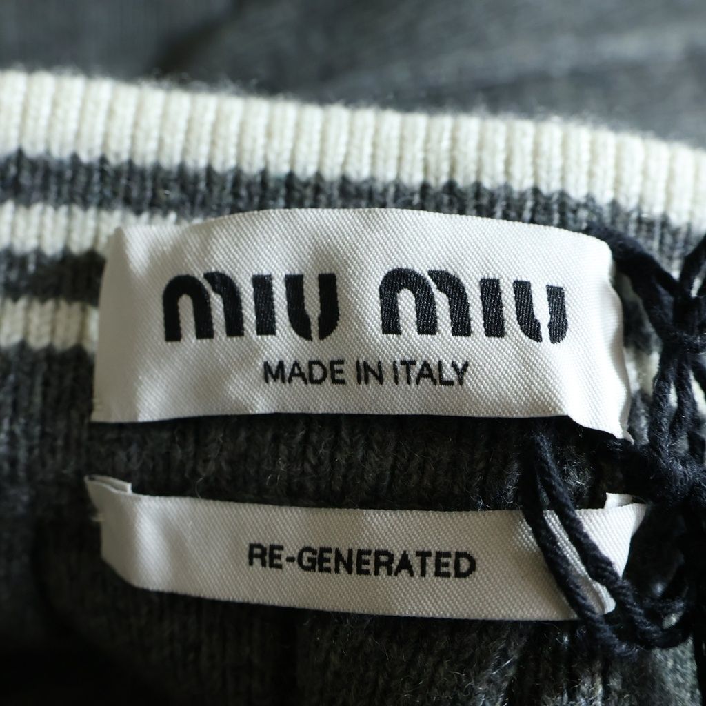 Miu Miu Wool and Cashmere Skirt Pleats Logo — view 6