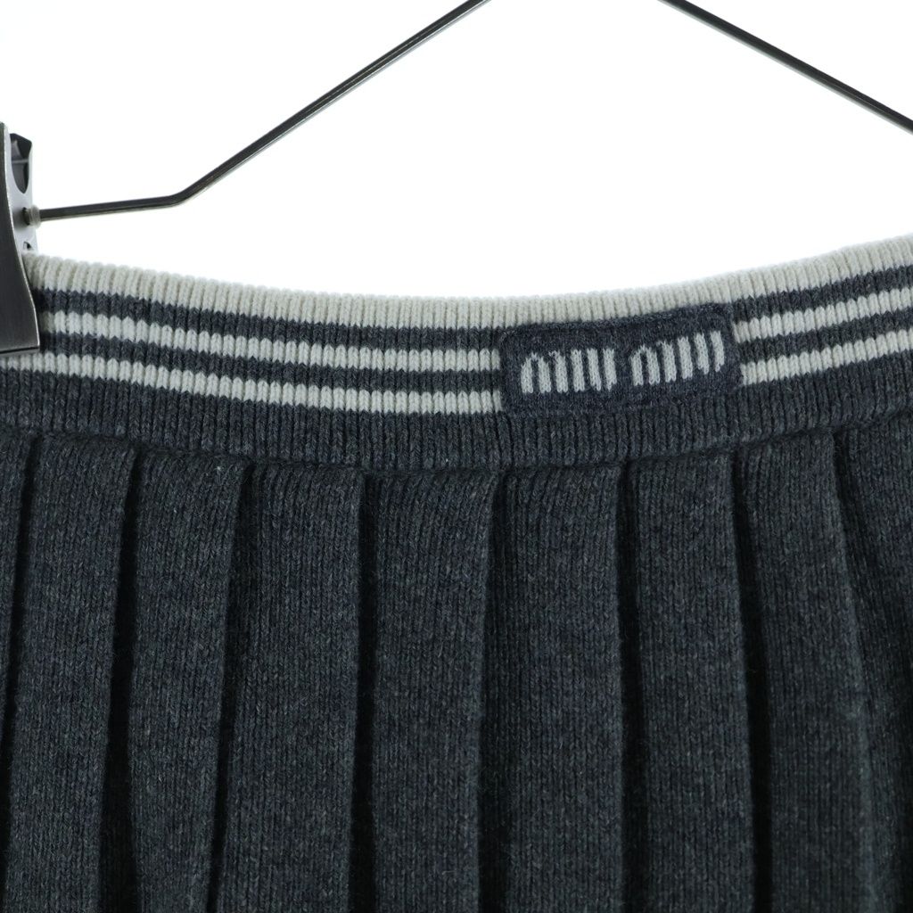 Miu Miu Wool and Cashmere Skirt Pleats Logo — view 3