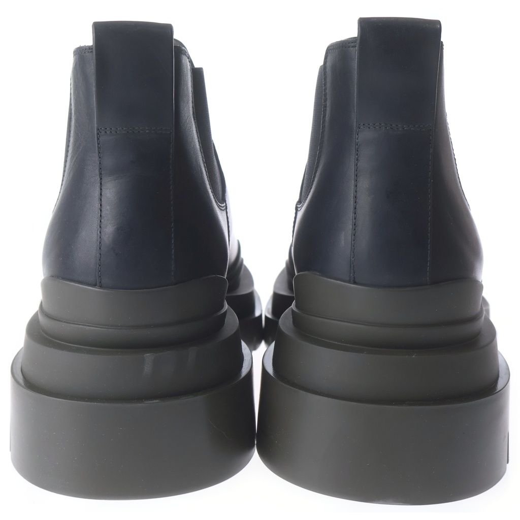 Bottega Veneta Tire Ankle Chelsea Boots Black — view 3