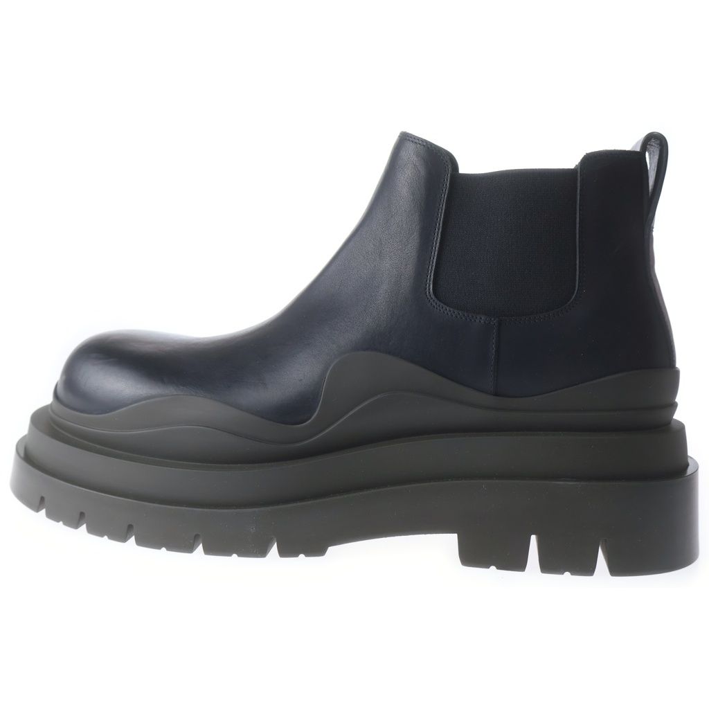 Bottega Veneta Tire Ankle Chelsea Boots Black