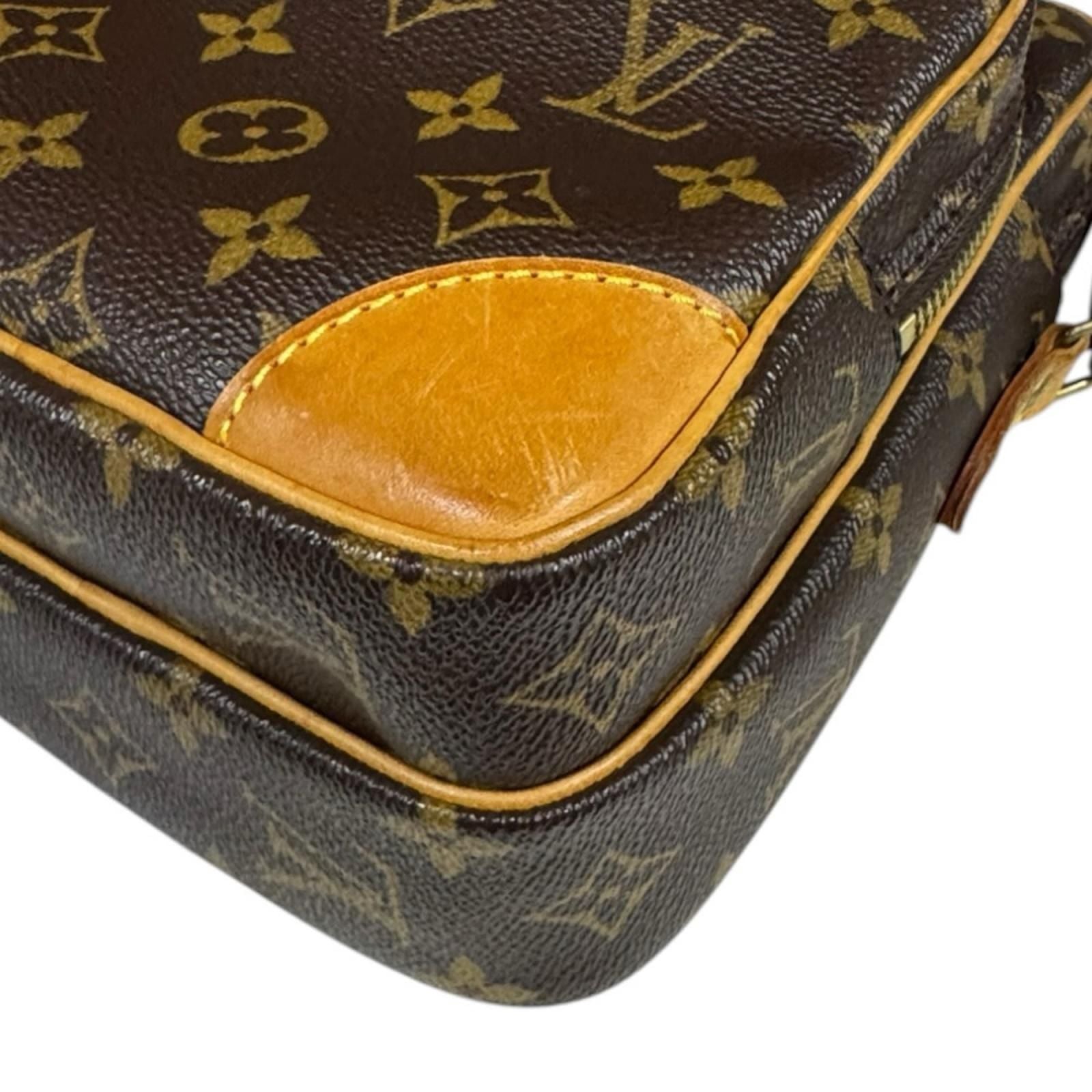 Louis Vuitton Amazon Monogram Shoulder Bag Canvas Brown — view 7