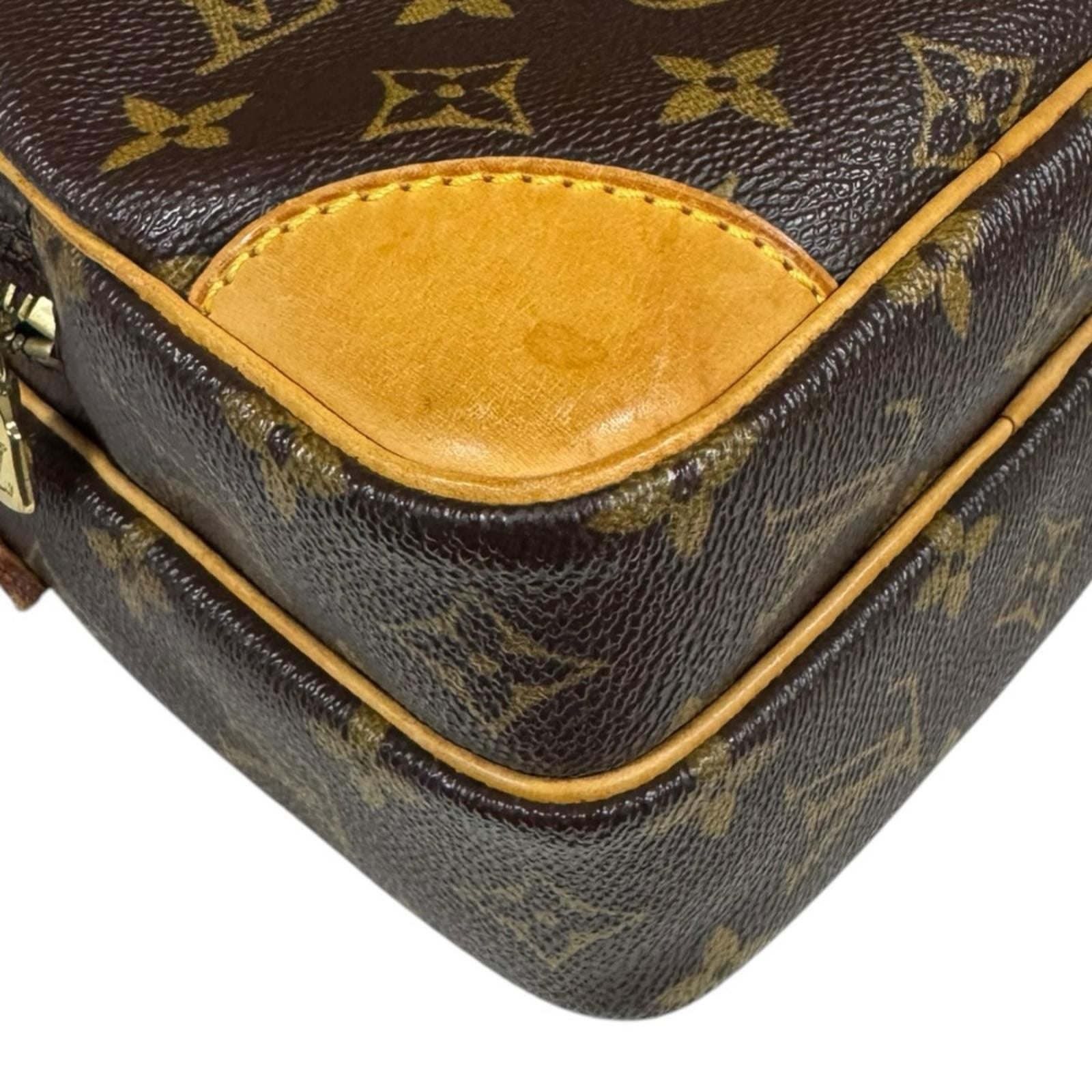 Louis Vuitton Amazon Monogram Shoulder Bag Canvas Brown — view 8