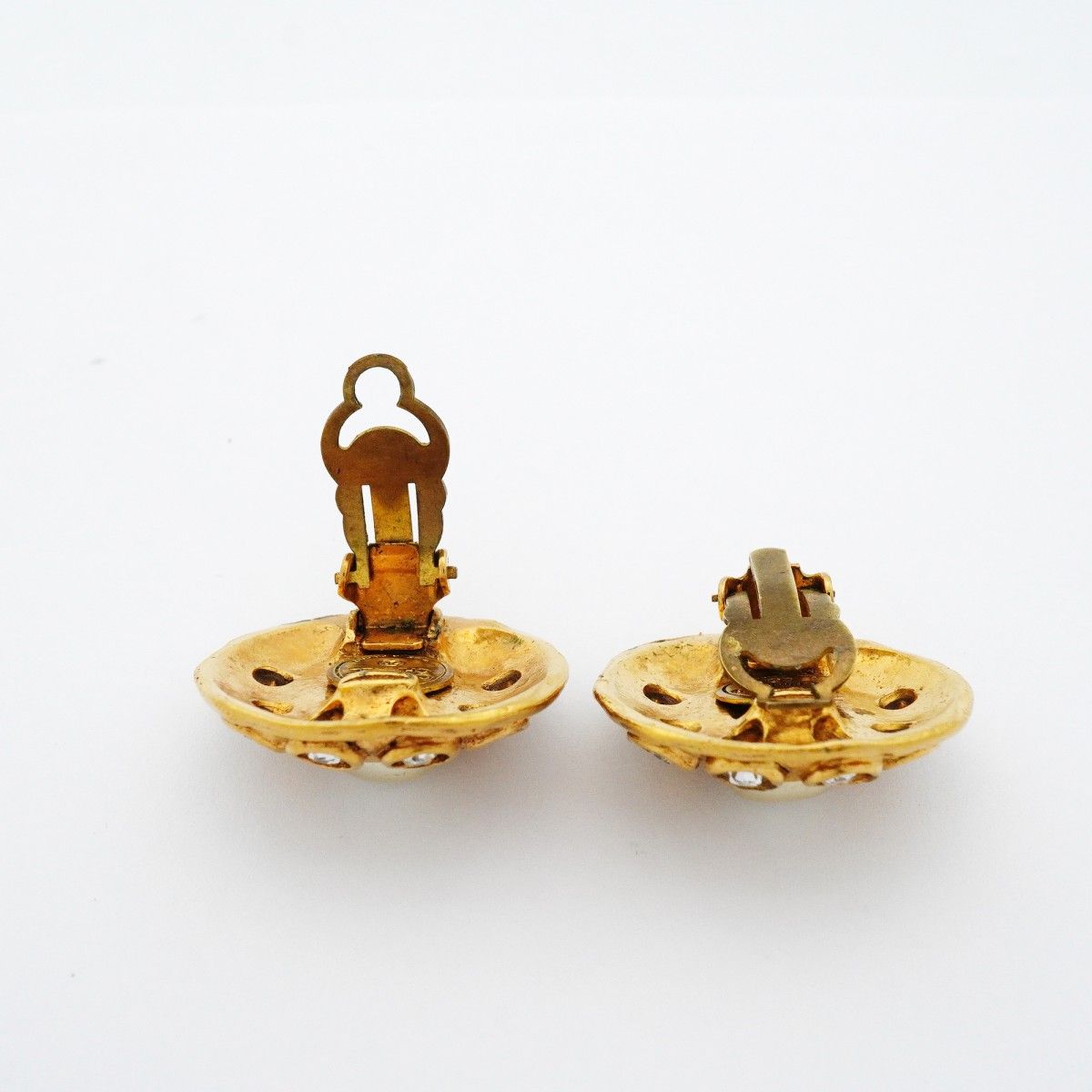 Chanel Earrings Vintage Round — view 3