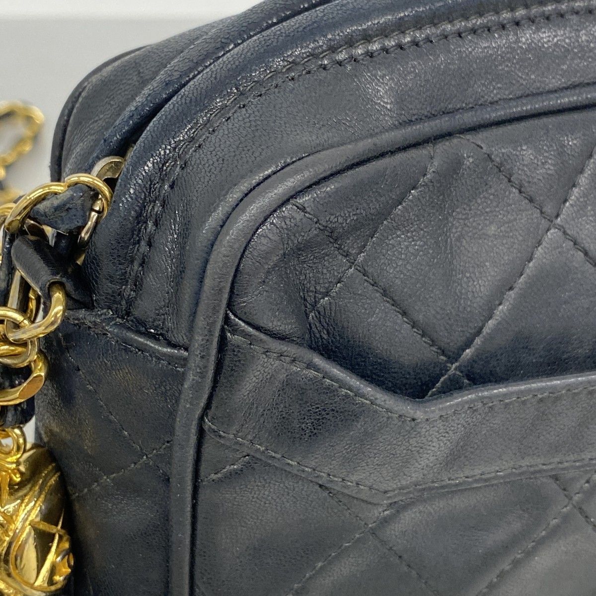 Chanel Shoulder Bag Quilted Lambskin Black Gold — view 7