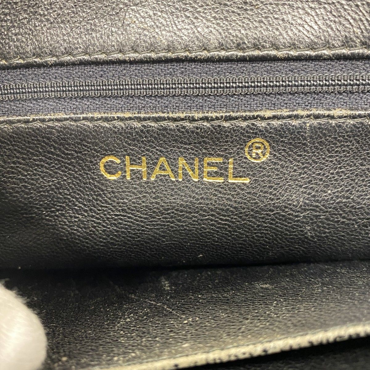 Chanel Shoulder Bag Quilted Lambskin Black Gold — view 5