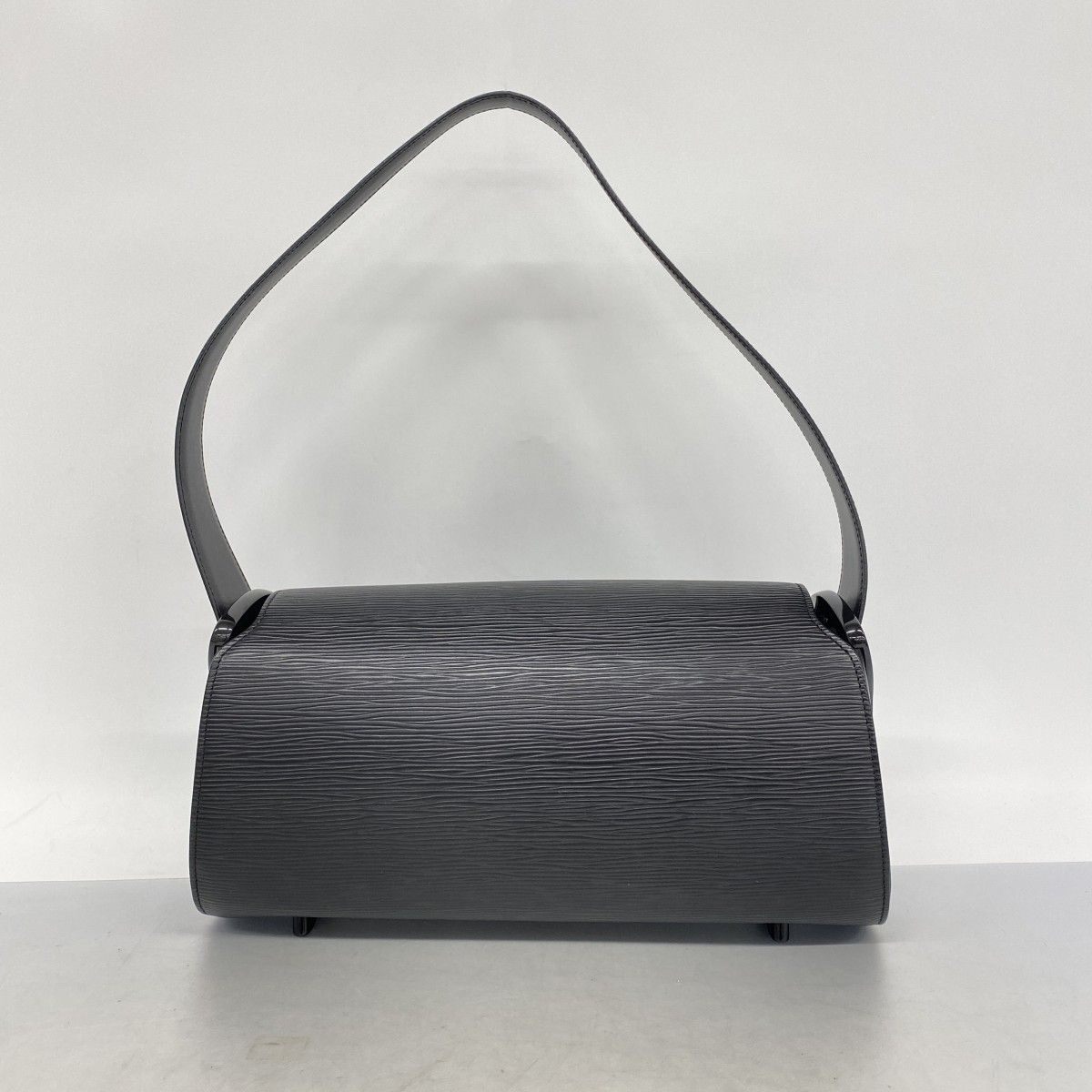 Louis Vuitton Shoulder Bag Epi Nocturne GM Noir — view 9