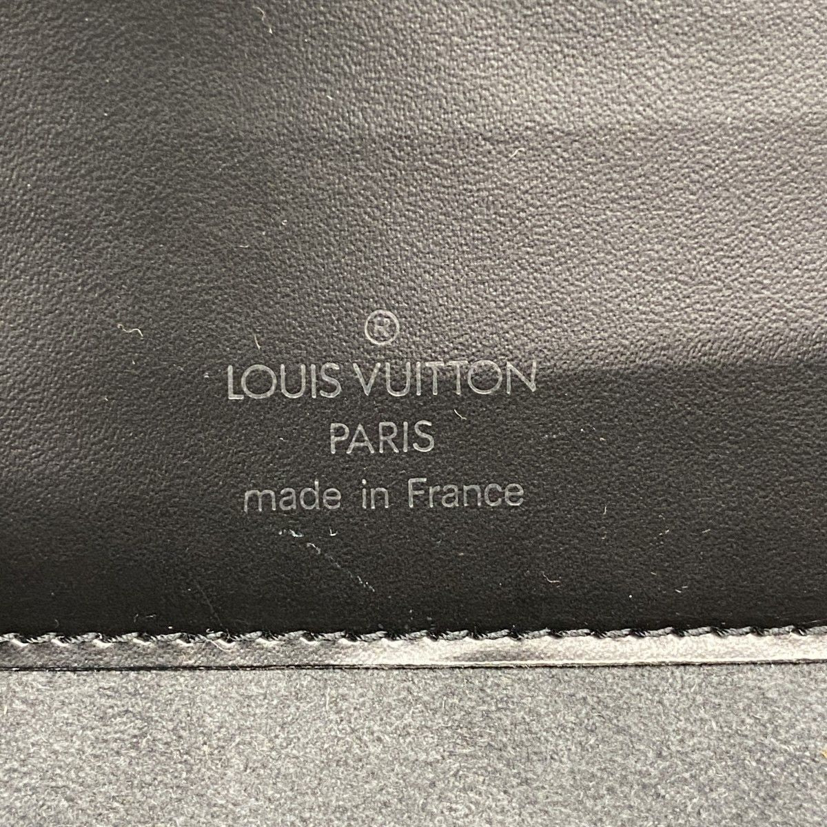 Louis Vuitton Shoulder Bag Epi Nocturne GM Noir — view 5