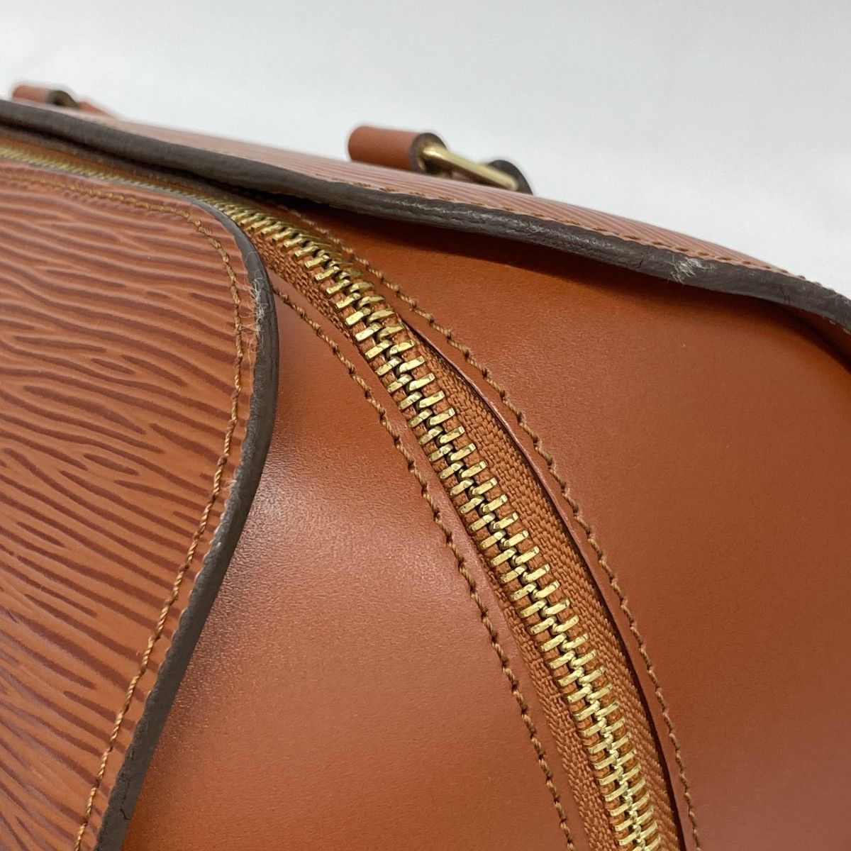 Louis Vuitton Handbag Epi Soufflot Kenya Brown — view 8