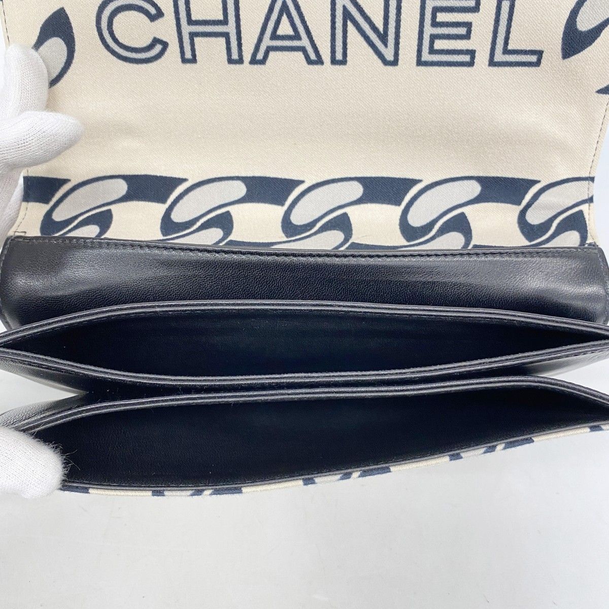 Chanel Shoulder Bag 2.55 Canvas Beige Black Silver — view 4