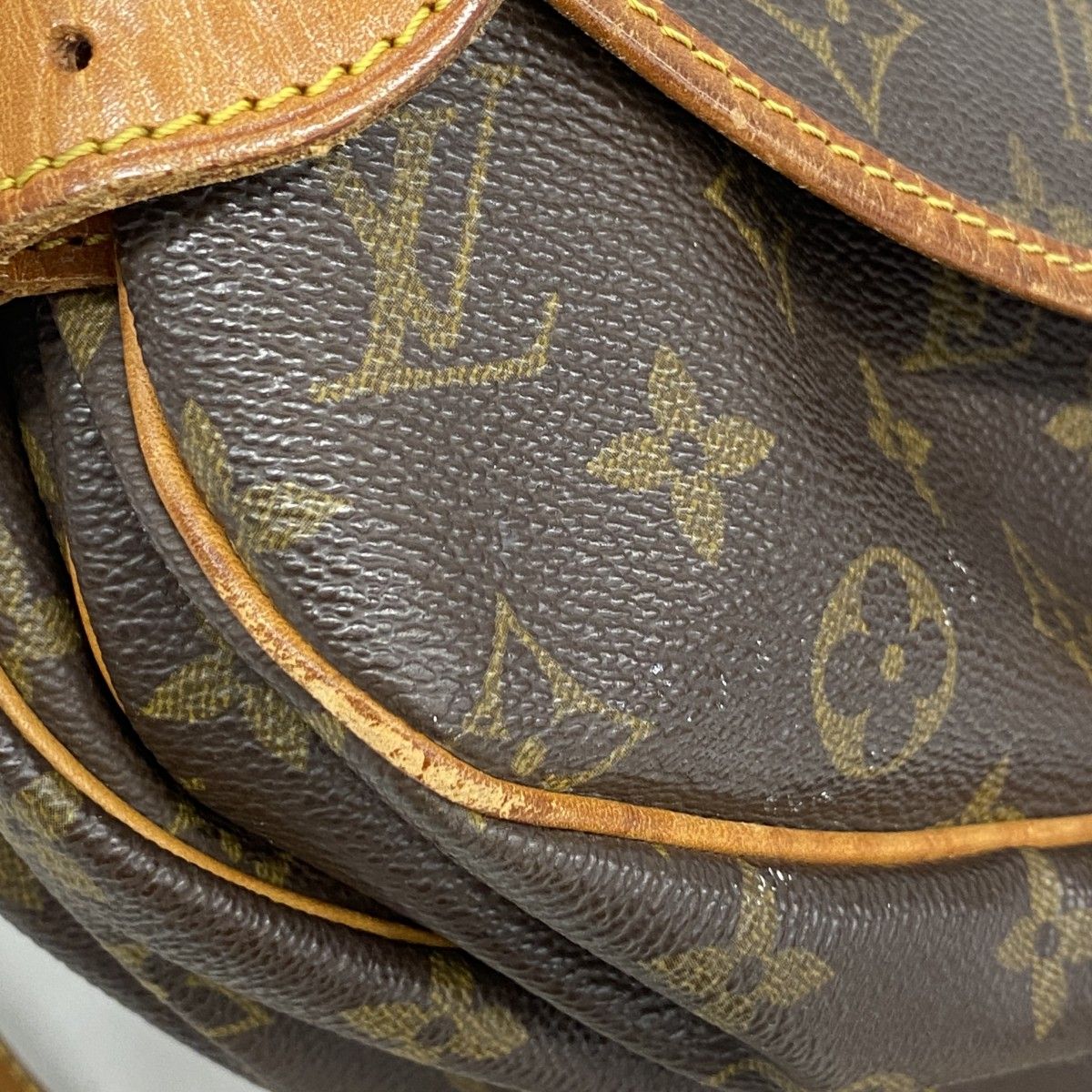 Louis Vuitton Shoulder Bag Monogram Saumur 30 Brown — view 6