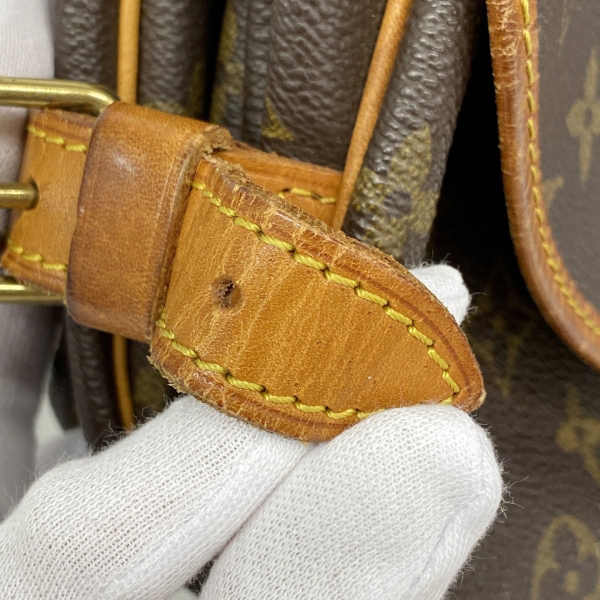 Louis Vuitton Shoulder Bag Monogram Saumur 30 Brown — view 9