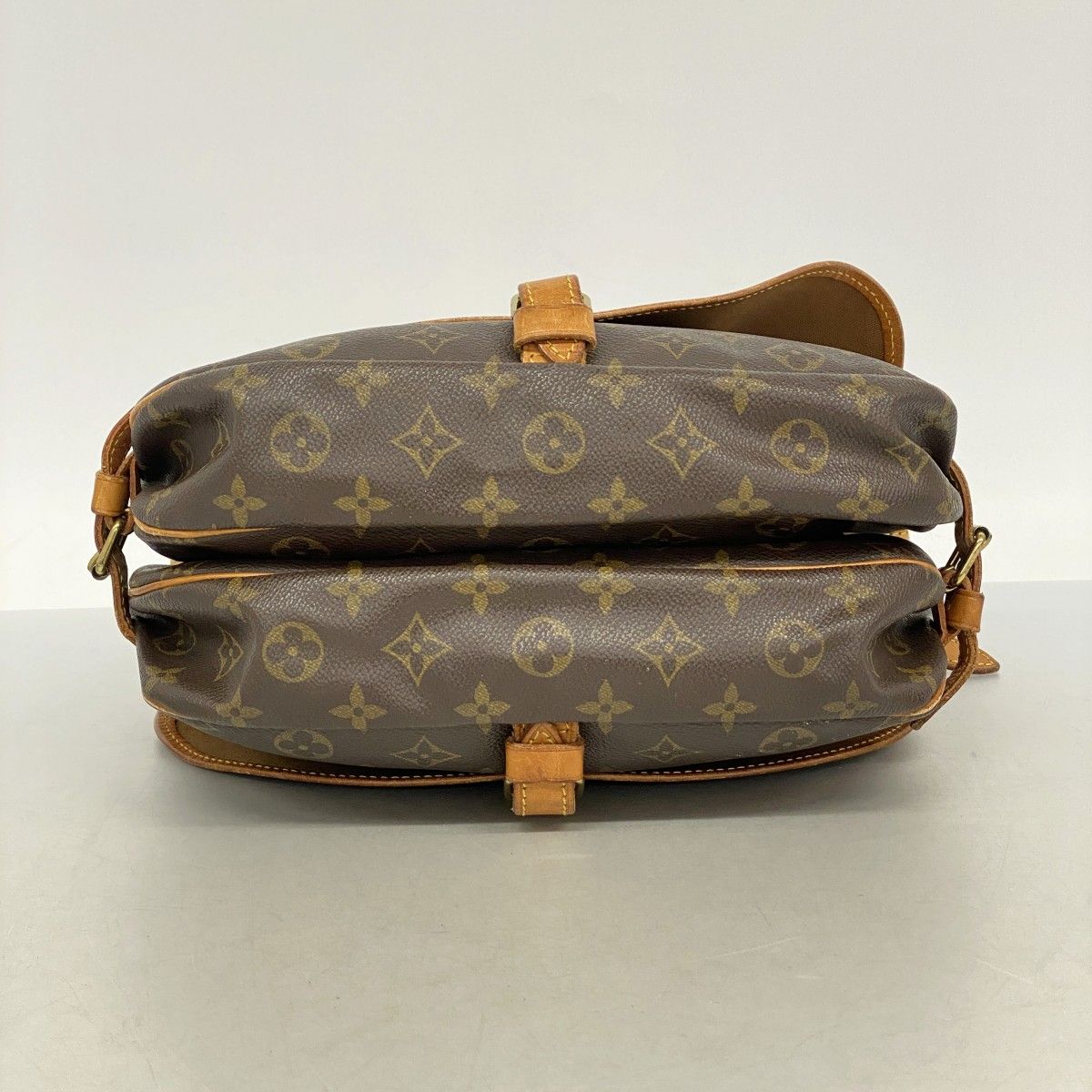 Louis Vuitton Shoulder Bag Monogram Saumur 30 Brown — view 3