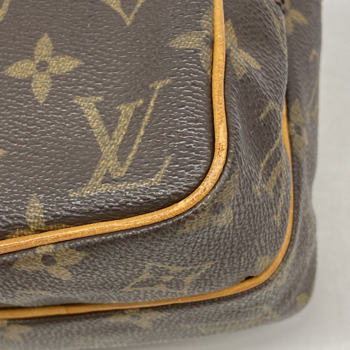 Louis Vuitton Shoulder Bag Monogram Mini Amazon Brown — view 6