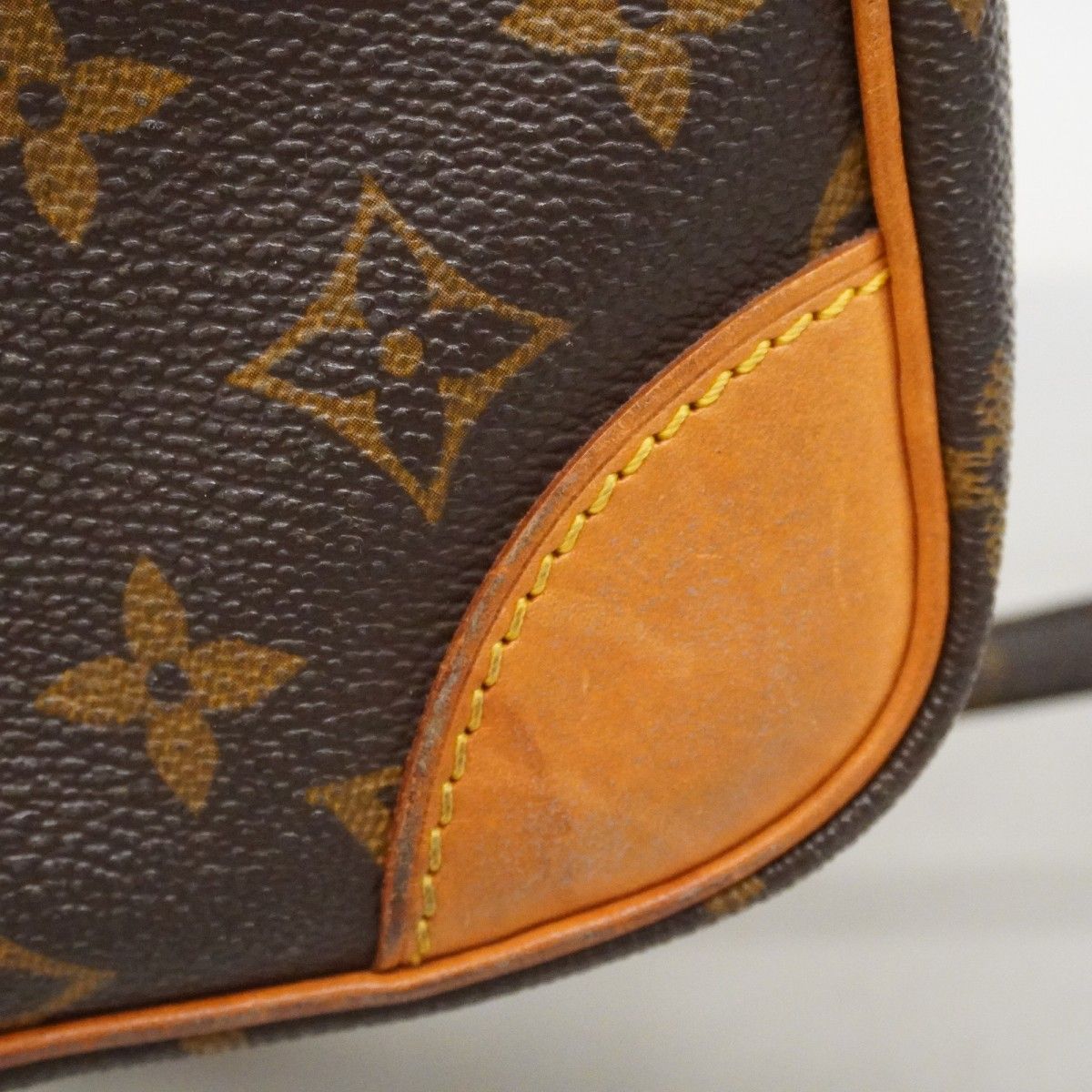 Louis Vuitton Shoulder Bag Monogram Amazon Brown — view 6