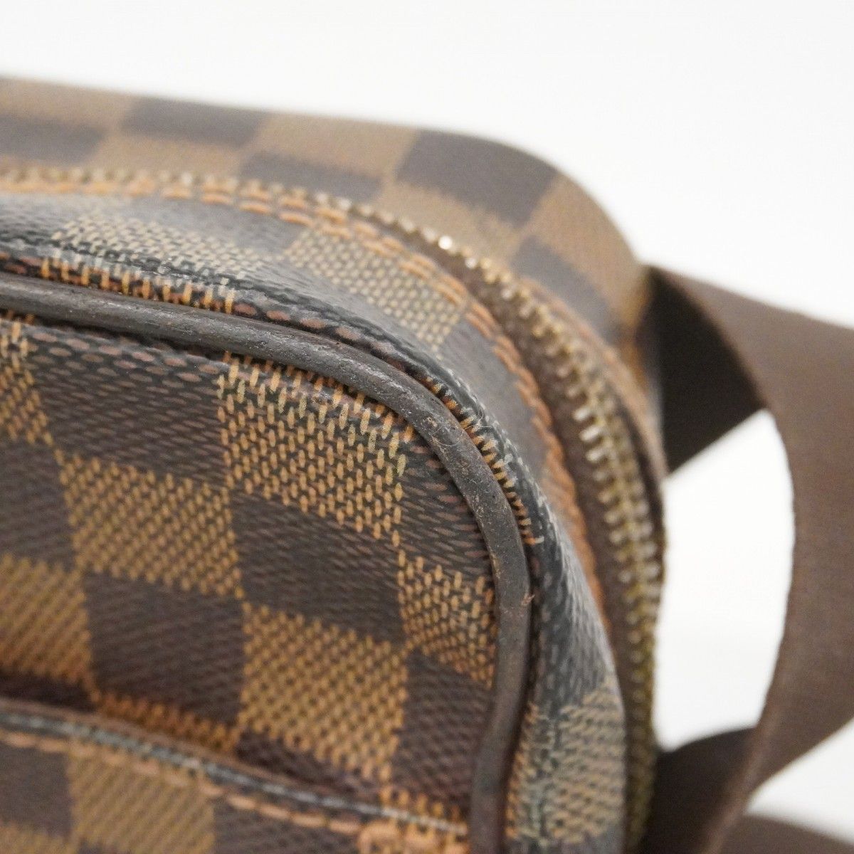 Louis Vuitton Shoulder Bag Damier Olaf PM Ebene — view 9