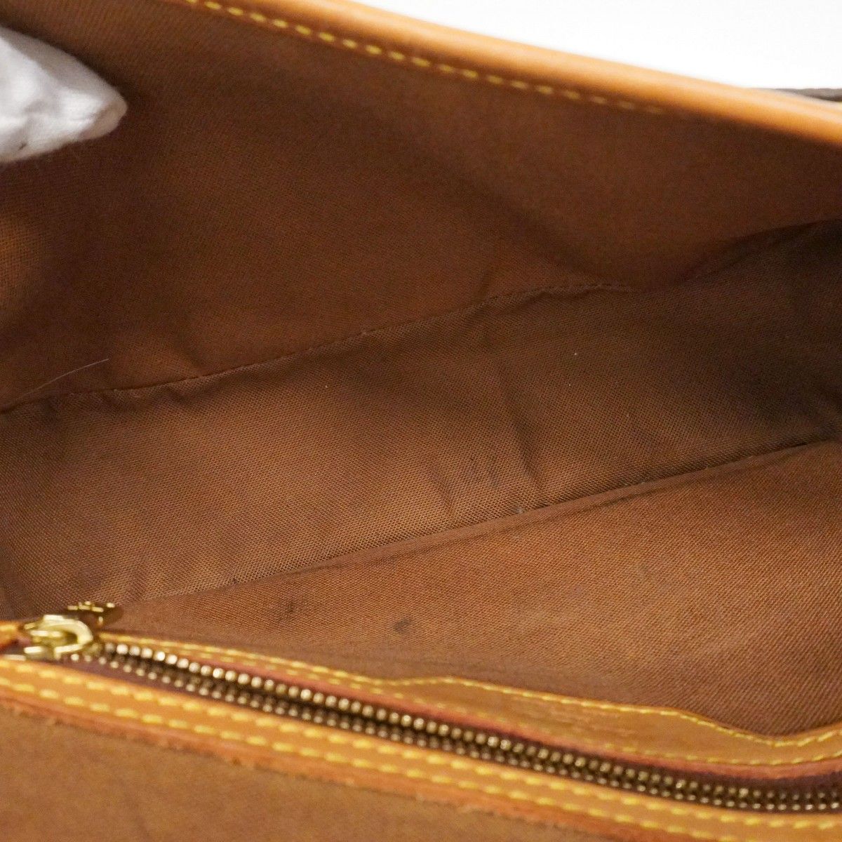 Louis Vuitton Shoulder Bag Monogram Sologne Black Cles — view 4