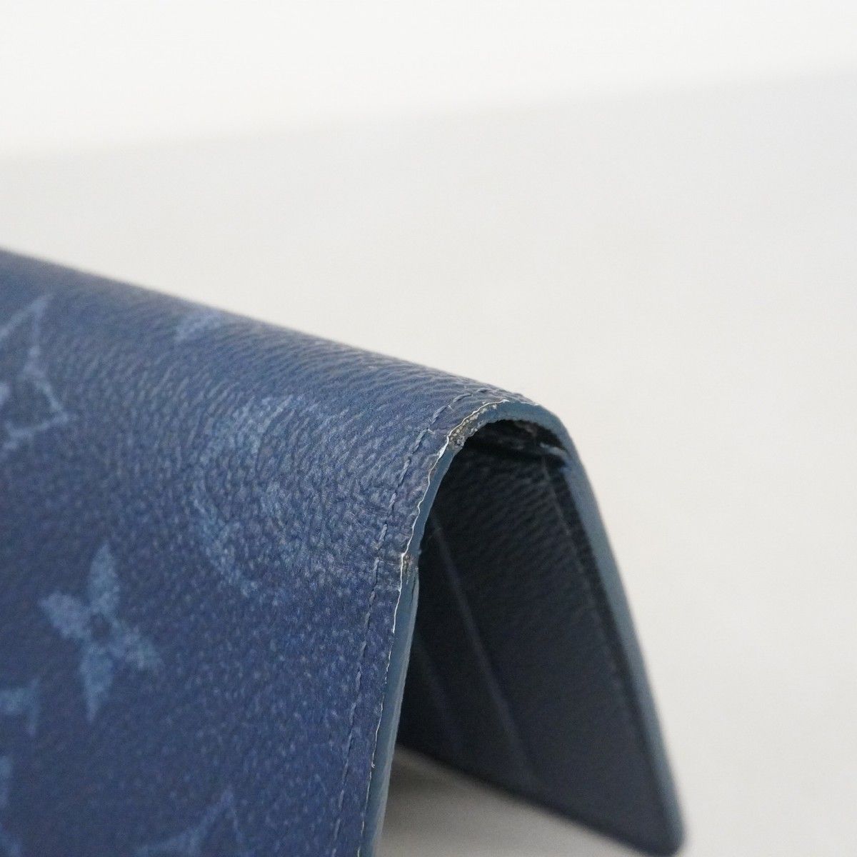 Louis Vuitton Wallet Monogram Gradient Portefeuille Brazza NM Navy — view 8