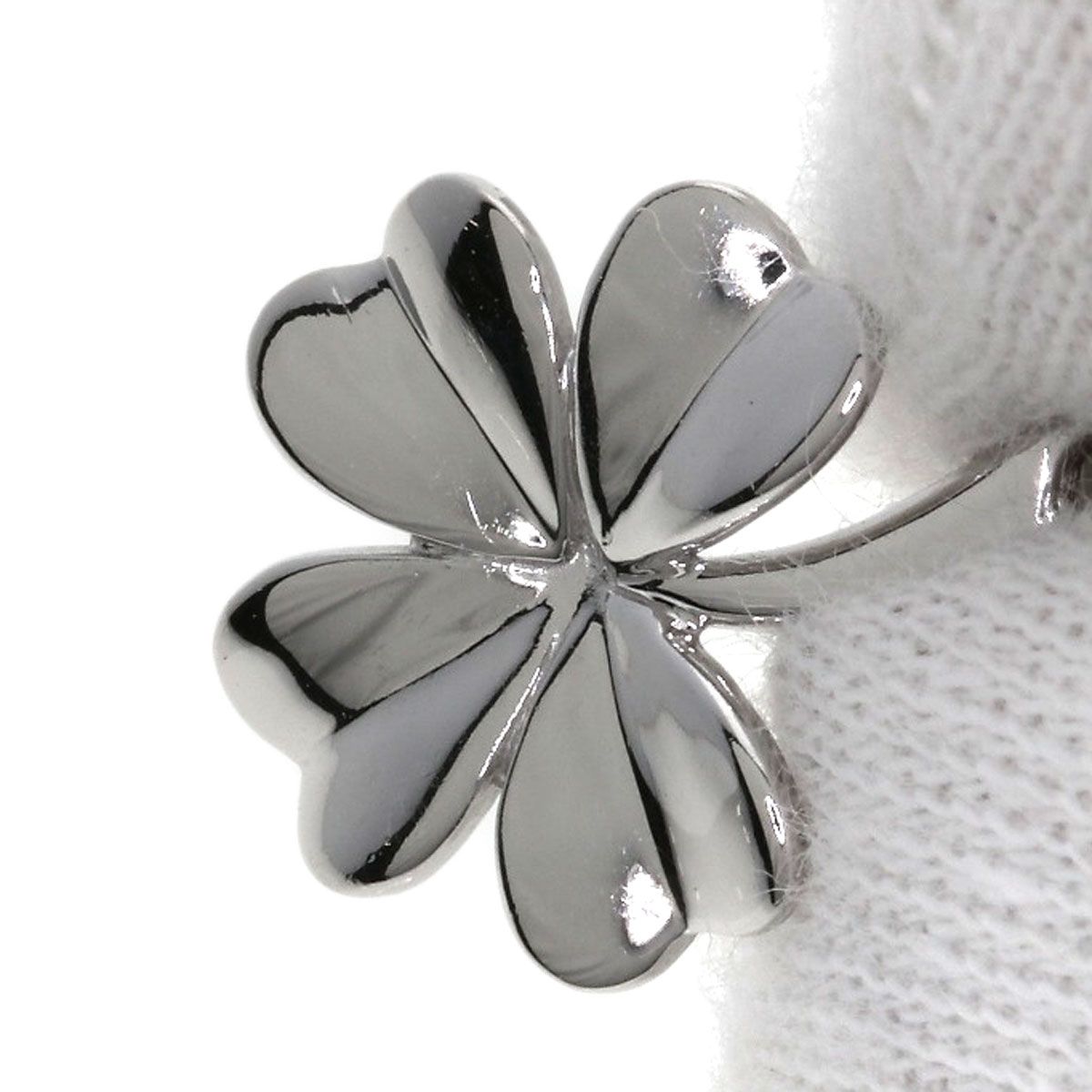 Chanel Coco C Logo Clover Charm Bracelet 18k White Gold — view 9