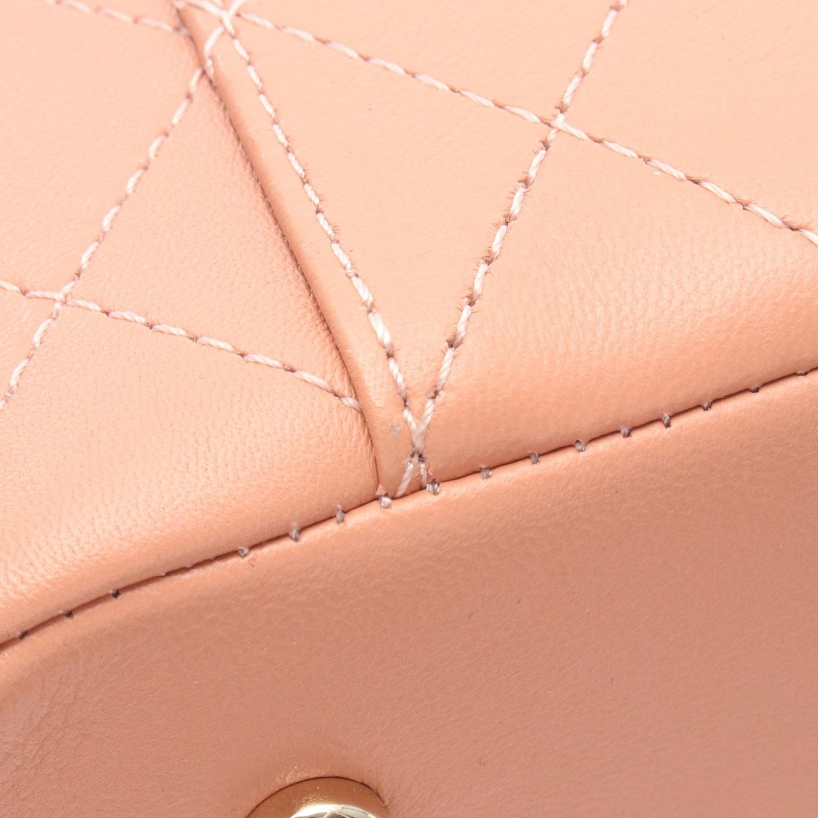Chanel Shoulder Bag Quilted Pink Beige Leather Wood Handle Vanity Chain — view 7