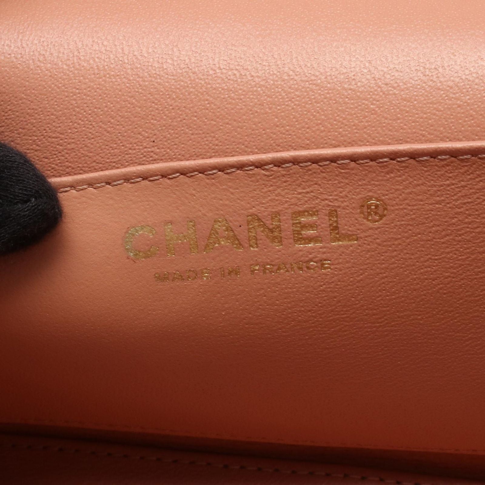 Chanel Shoulder Bag Quilted Pink Beige Leather Wood Handle Vanity Chain — view 4