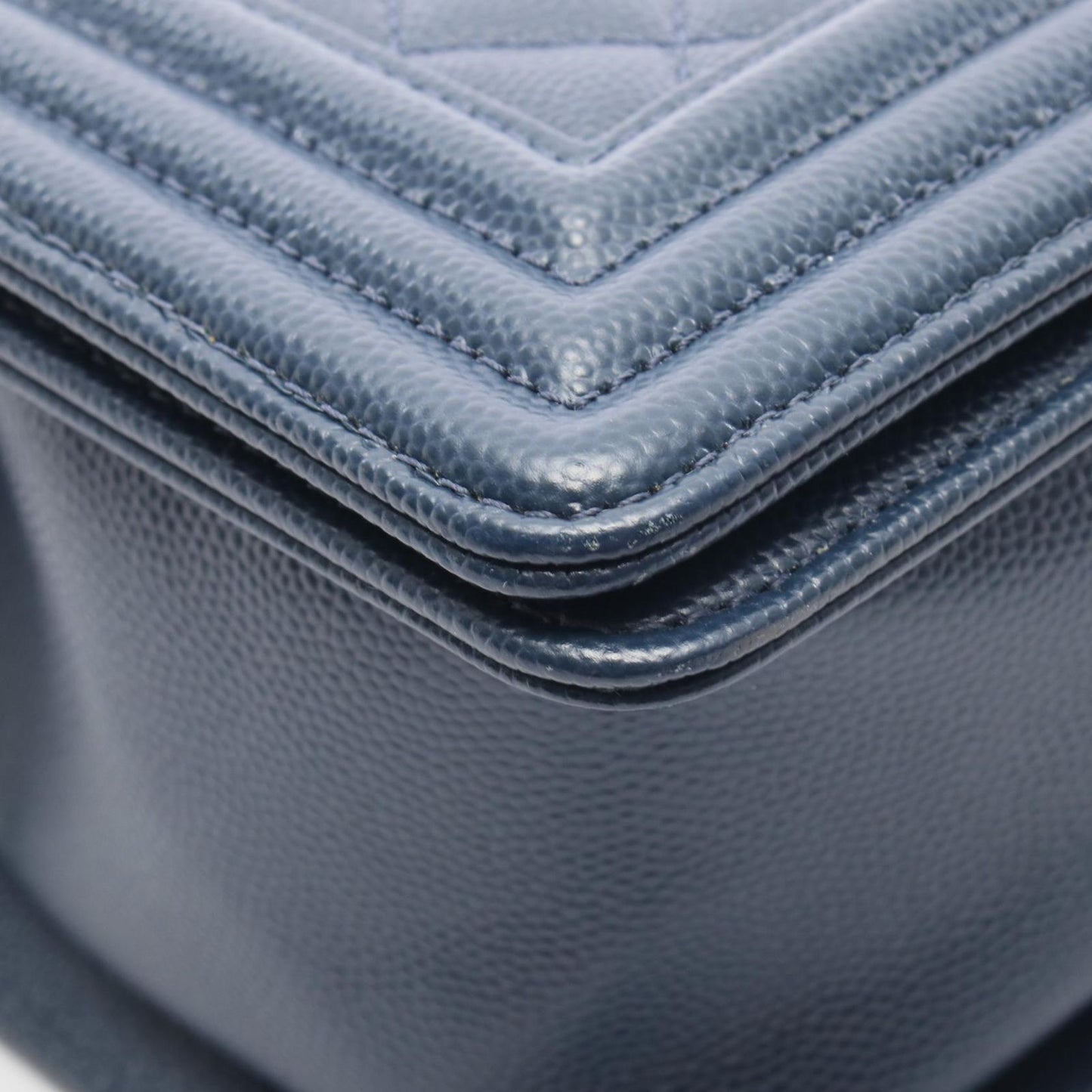Chanel Shoulder Bag Navy Caviar Leather Chain — view 7