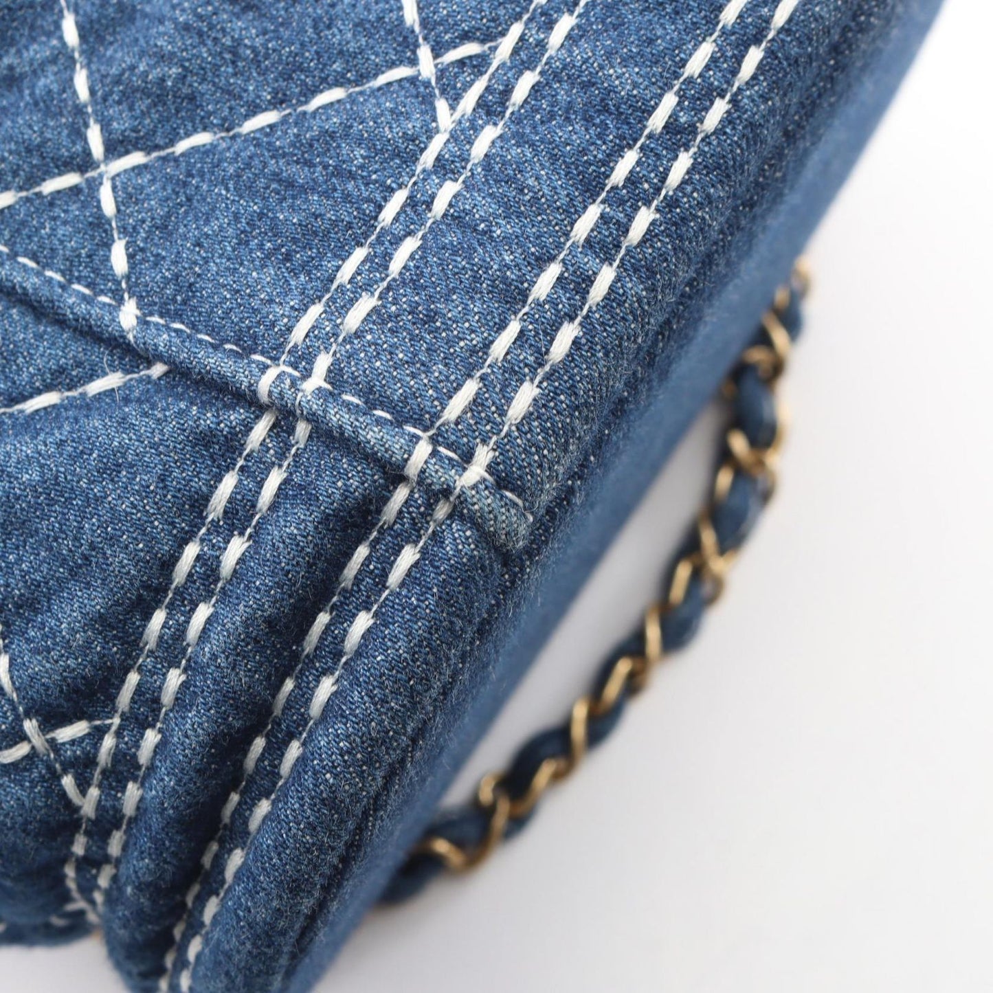 Chanel Shoulder Bag CC Logo Vanity 2-Way Denim Blue Quilted Chain — view 9