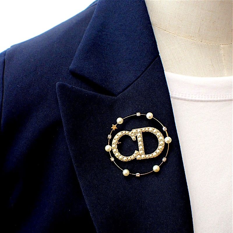 Dior Clair D Lune Brooch Metal Resin Pearl Gold — view 3