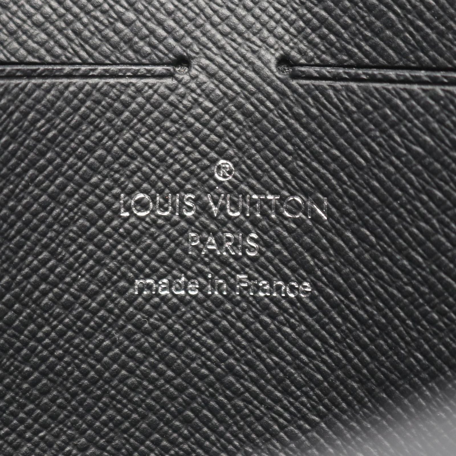 Louis Vuitton Clutch Pochette Voyage Monogram Eclipse Reverse Gray Canvas — view 4