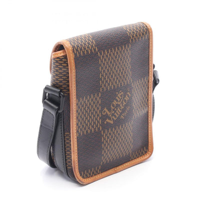 Louis Vuitton Shoulder Bag Amazon Messenger Canvas Leather — view 2