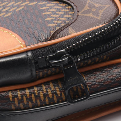 Louis Vuitton Shoulder Bag Amazon Messenger Canvas Leather — view 6