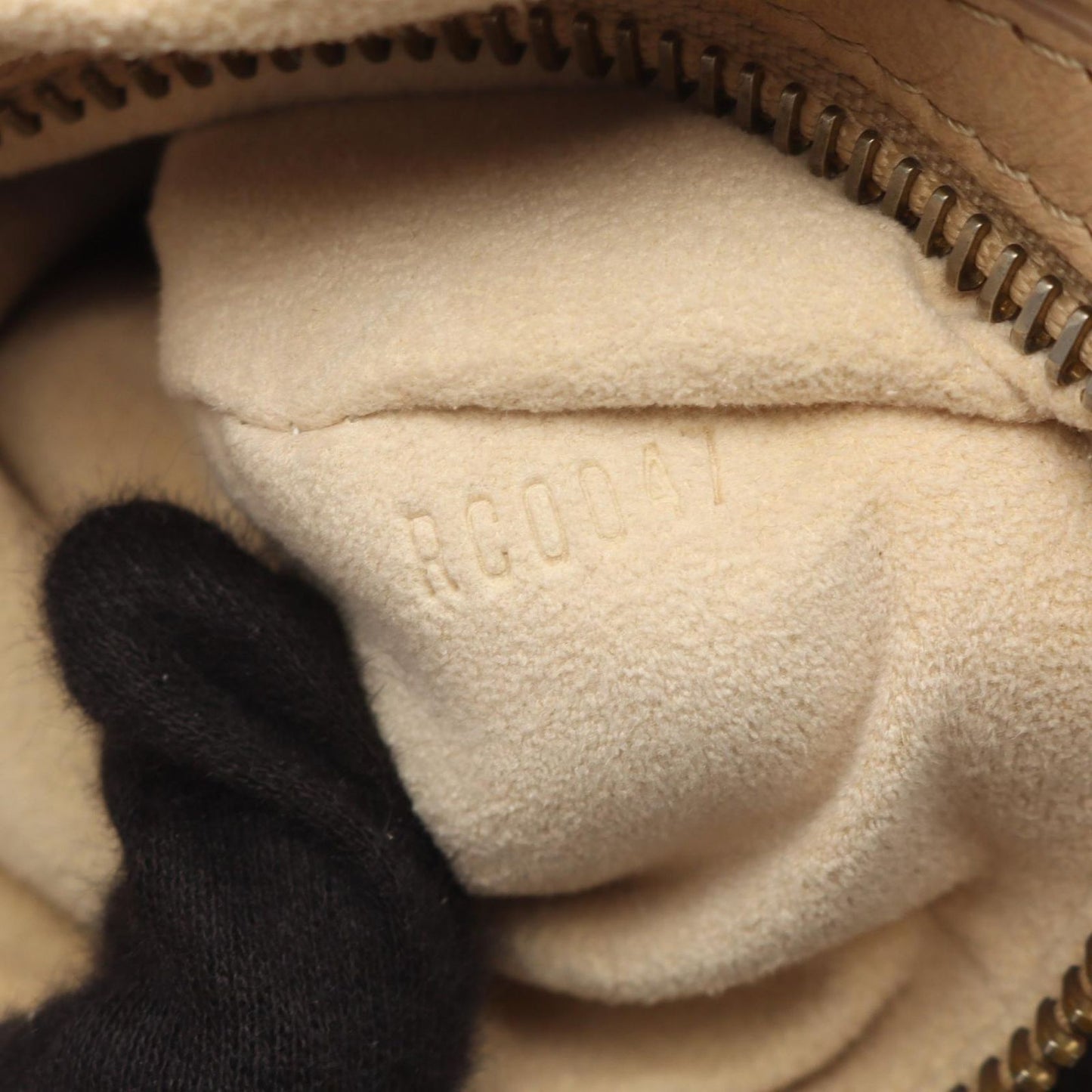 Louis Vuitton Shoulder Bag Stratus PM Beige Leather — view 5