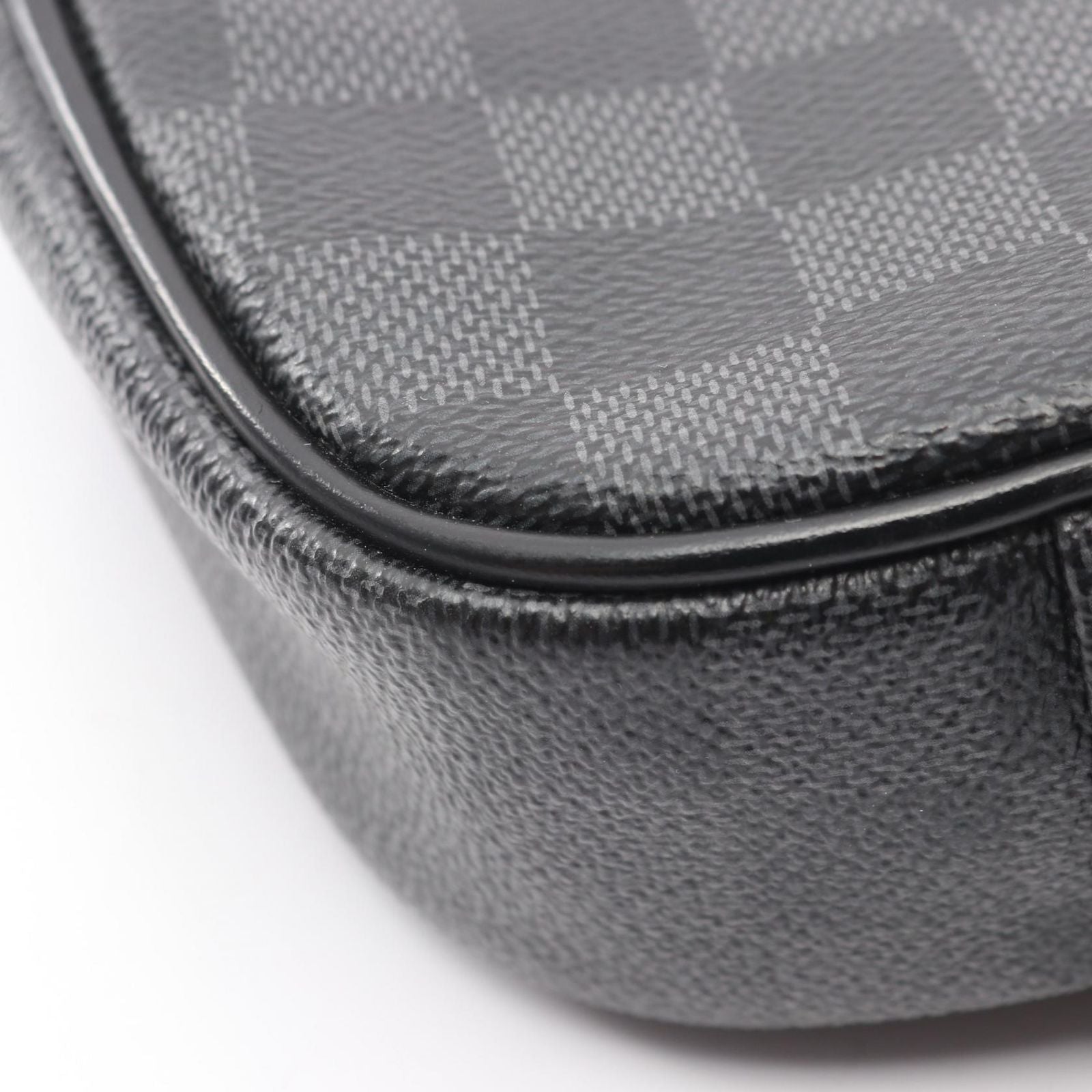 Louis Vuitton Waist Bag Ambler Canvas Leather — view 9