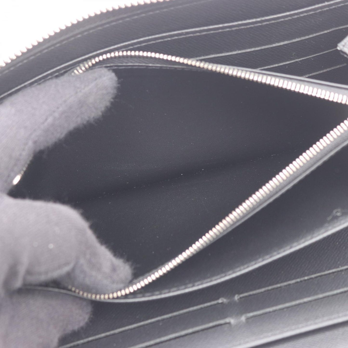 Louis Vuitton Round Wallet Zippy Organizer NM Noir Leather — view 9