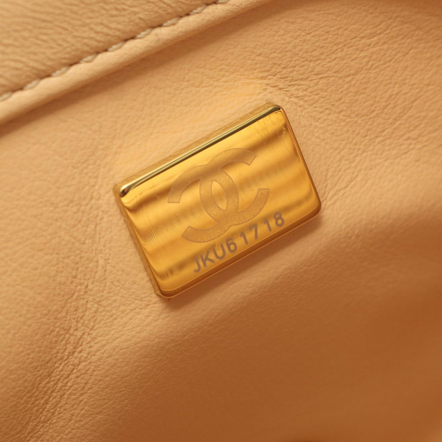 Chanel Shoulder Bag Quilted Beige Lambskin Mini Chain — view 5