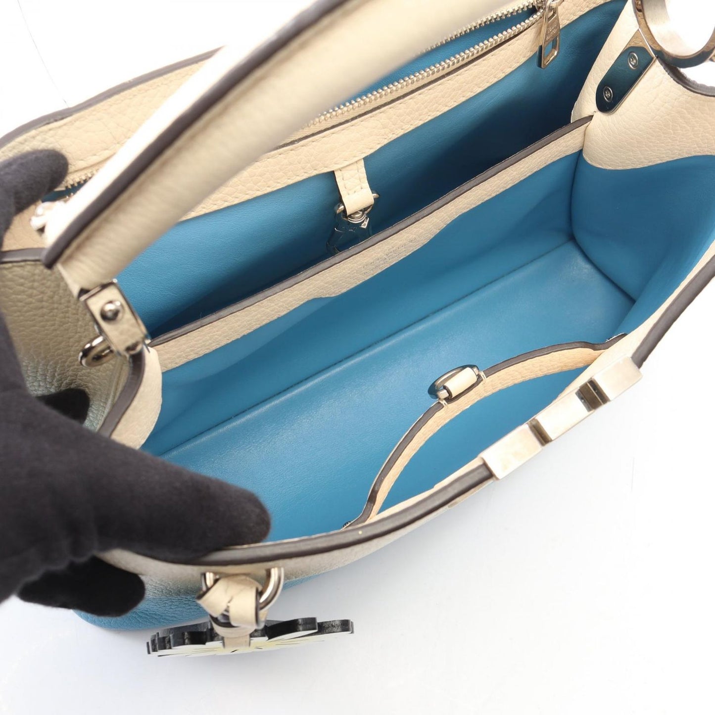 Louis Vuitton Handbag Capucines MM 2-Way Blue White Leather — view 3