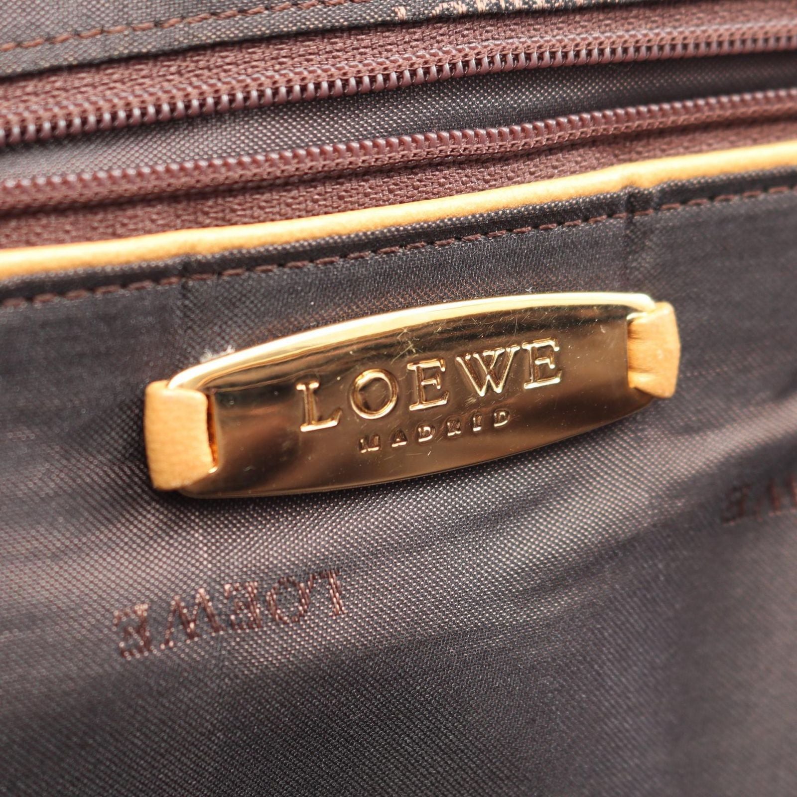 Loewe Handbag Anagram Beige Leather — view 4