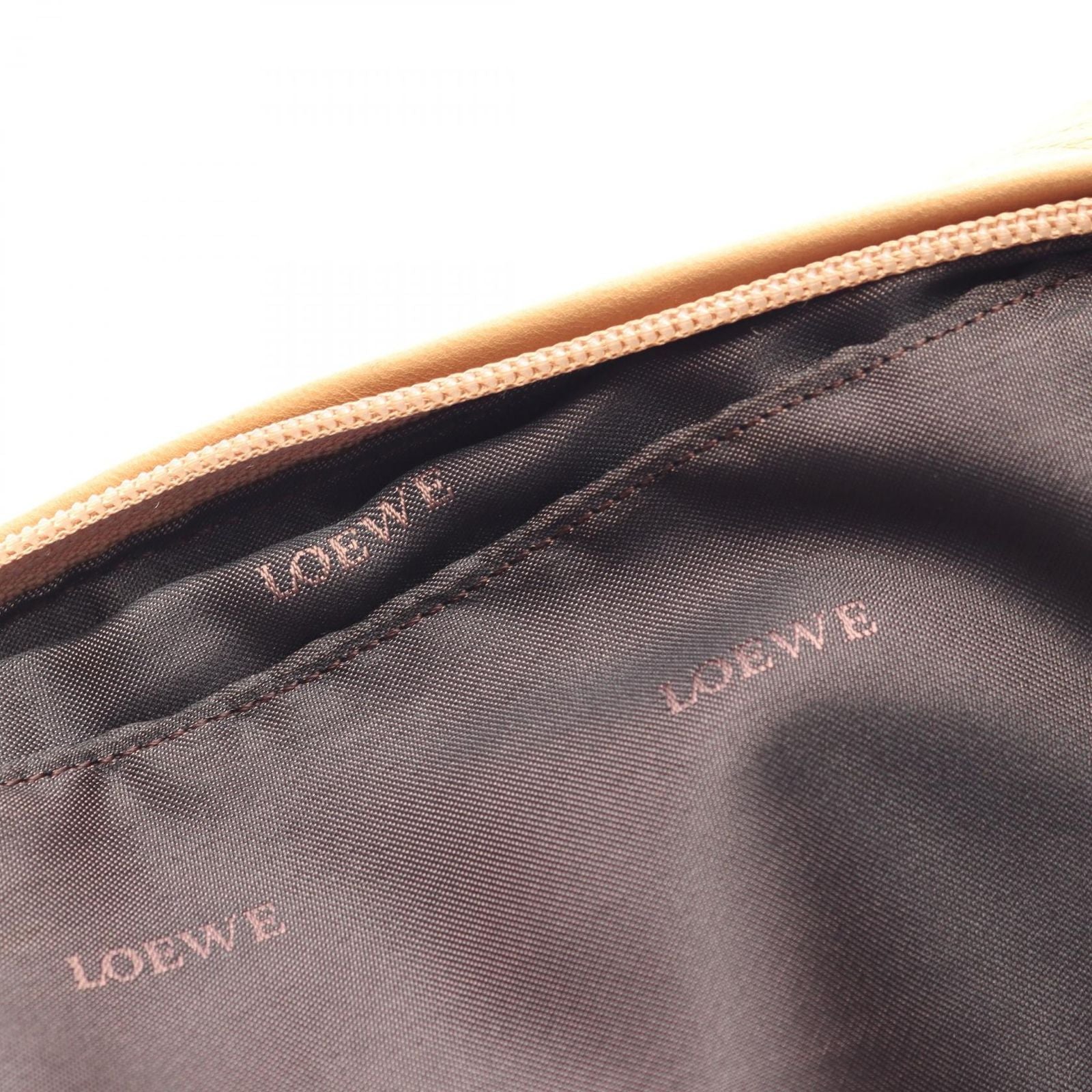 Loewe Handbag Anagram Beige Leather — view 9