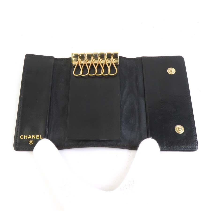 Chanel Key Case Key Holder — view 7