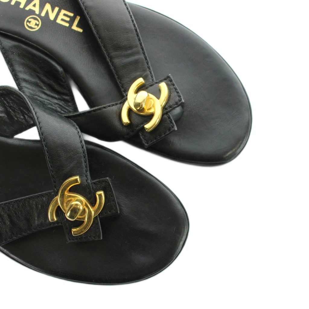 Chanel Thong Sandals Gold Logo Leather CC 36 Black — view 3