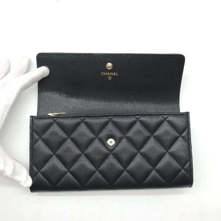 Chanel Quilted CC Logo Caviar Leather Wallet Black — view 7