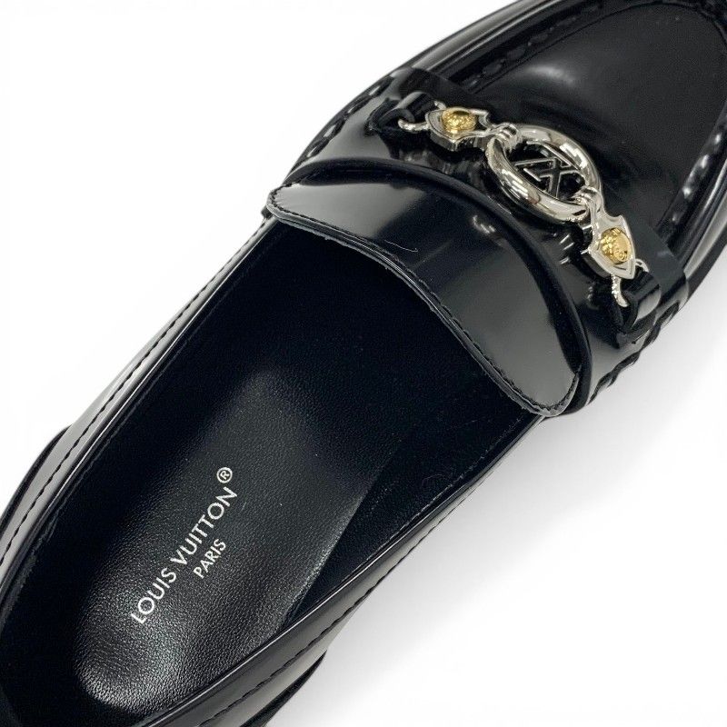 Louis Vuitton District Loafers Leather Shoes Patent Black Silver LV Circle Logo — view 7