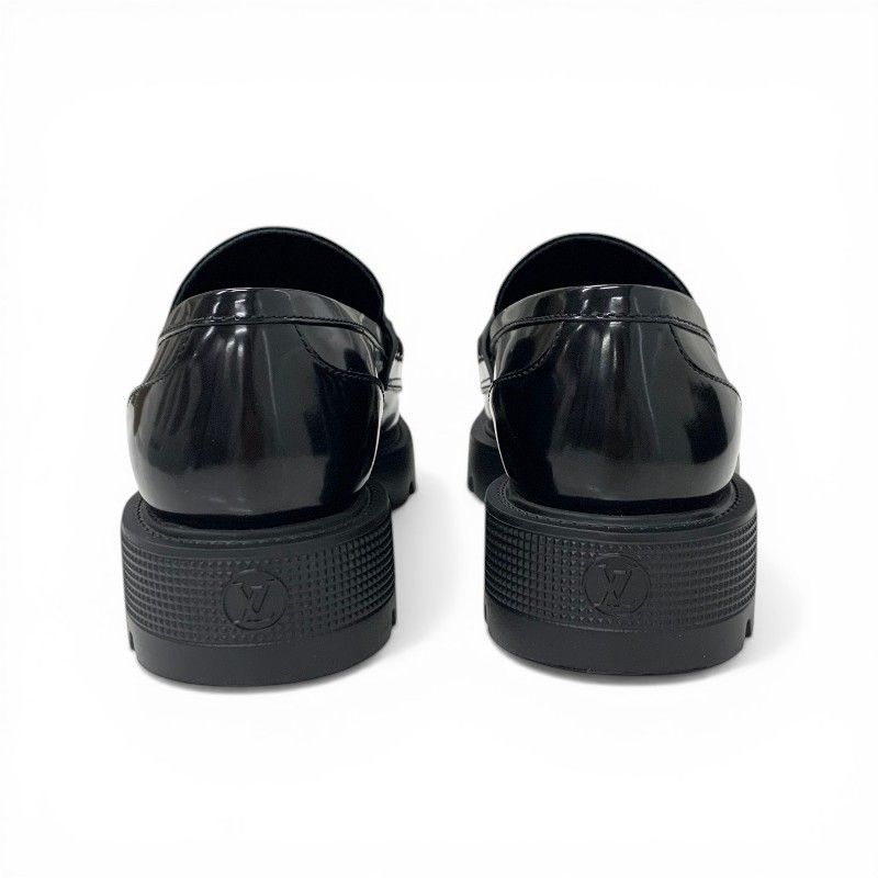 Louis Vuitton District Loafers Leather Shoes Patent Black Silver LV Circle Logo — view 5