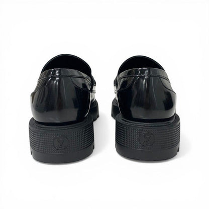 Louis Vuitton District Loafers Leather Shoes Patent Black Silver LV Circle Logo — view 5
