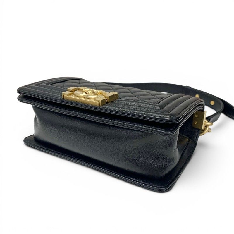 Chanel Shoulder Bag Black Gold 20 Quilted CC Logo Chain — view 4
