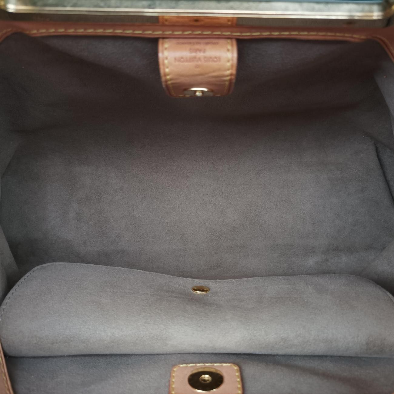Louis Vuitton Judy MM Noir Monogram Multicolor Messenger — view 9