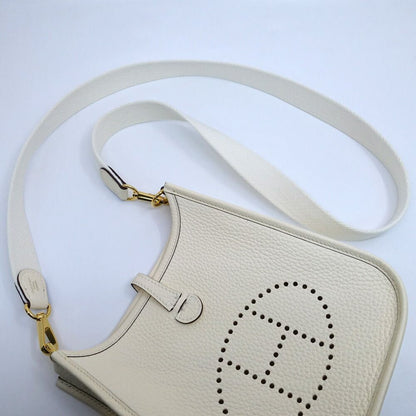 Hermes Evelyne TPM Shoulder Bag Taurillon Clemence Nata Ivory Gold — view 9