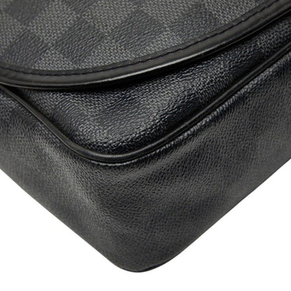Louis Vuitton Damier Graphite Daniel MM Shoulder Bag Black Leather — view 5