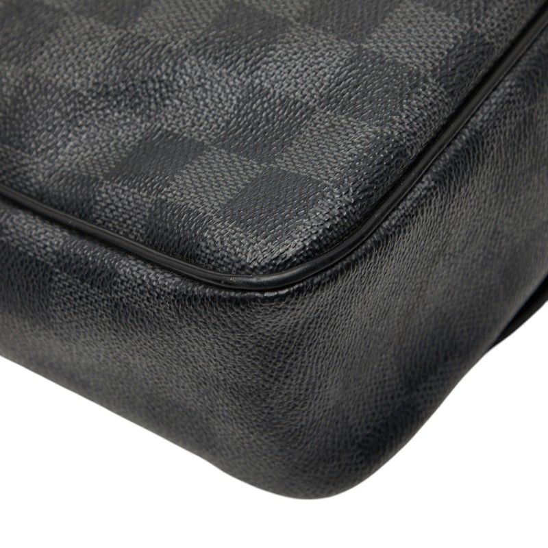 Louis Vuitton Damier Graphite Daniel MM Shoulder Bag Black Leather — view 7
