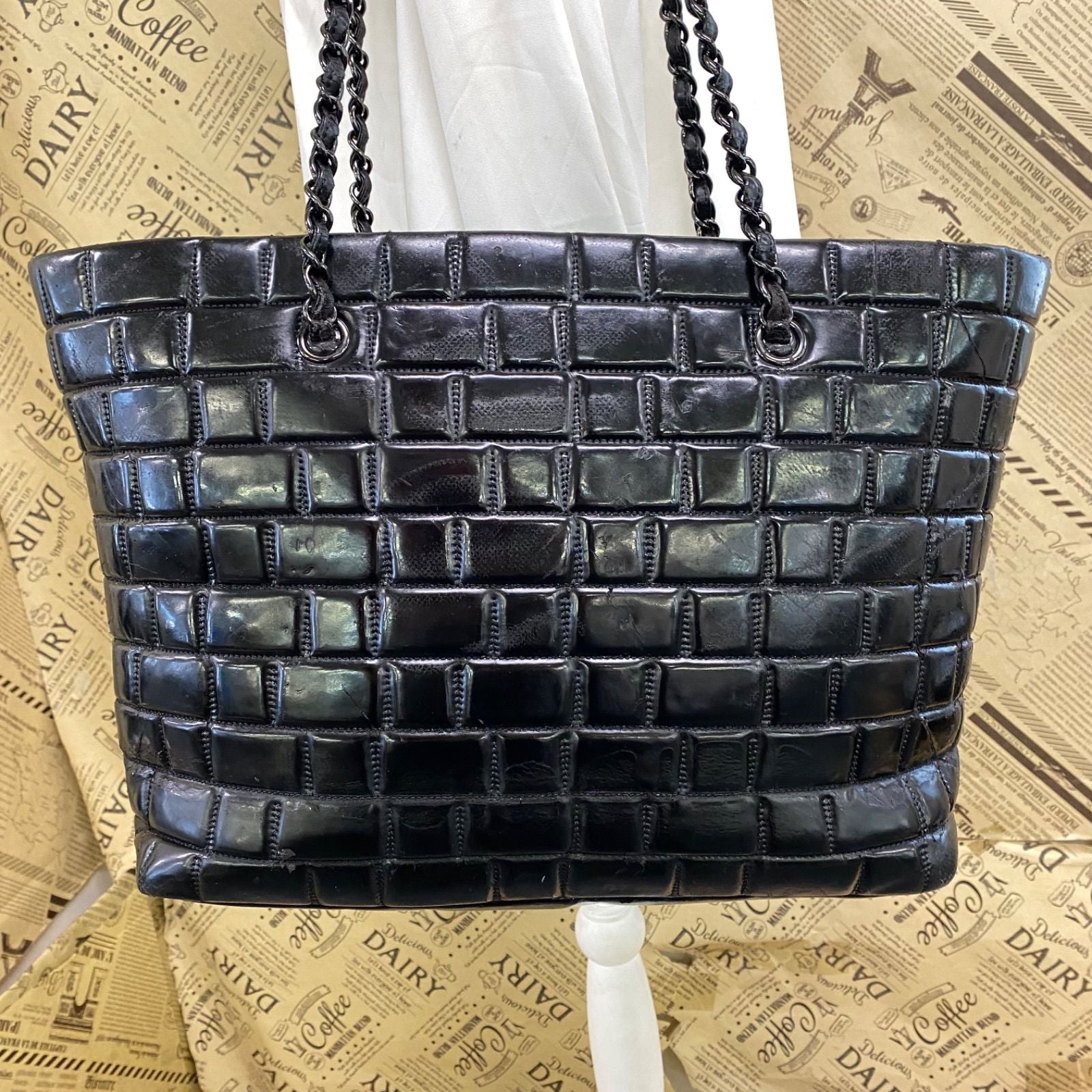 Chanel Tote Chocolate Bar Big CC Logo Chain Black Business Travel — view 2